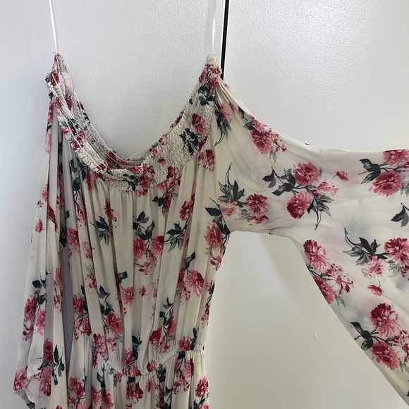 Romper - Picture 2 of 3